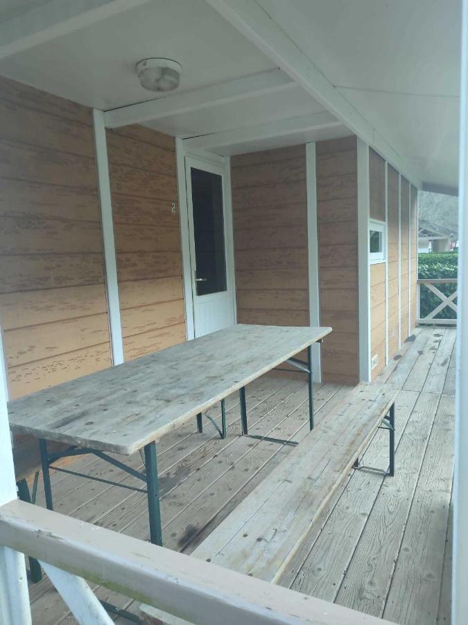 Camping Le Jardin - Chalets, Bungalows Et Emplacements Nus Pour Des Vacances Nature Le Long De La Riviere Le Gijou Lacaze Exterior photo